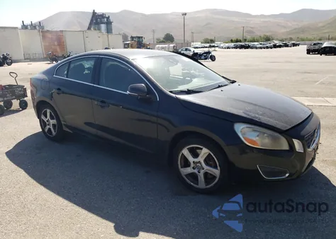 2012 Volvo S60 T5 из США, поврежденный, VIN YV1622FS8C2043545